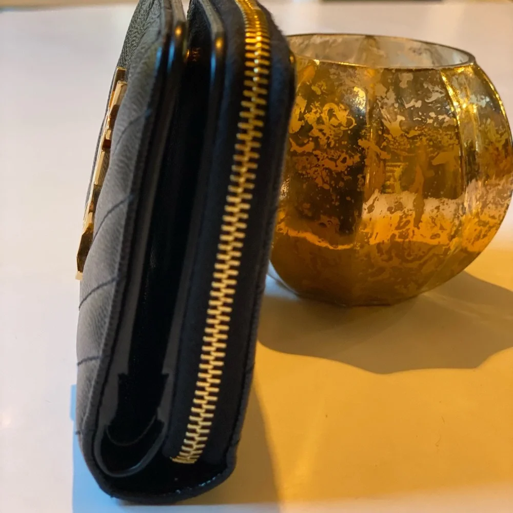 YSL Quilted Bifold Compact Wallet - Picture 3 of 11